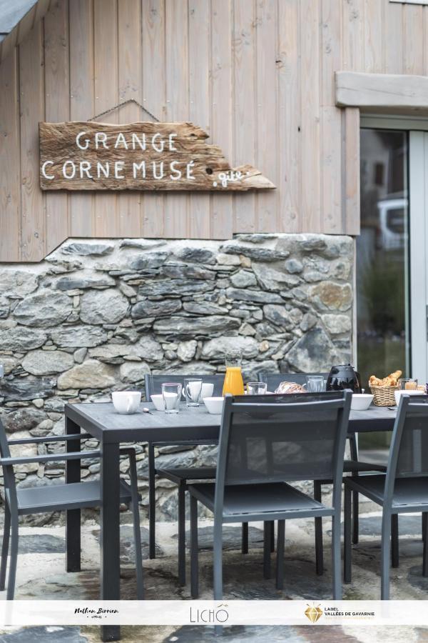 Grange Cornemuse Au Coeur Des Pyrenees Villa Beaucens Exterior foto